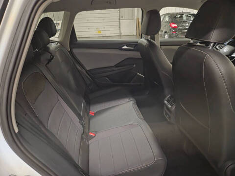 2024 Volkswagen Taos SE