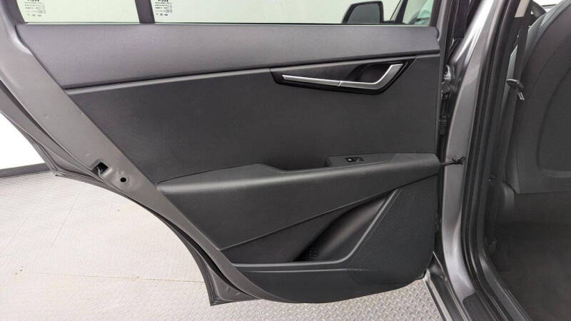 2025 Kia Niro LX
