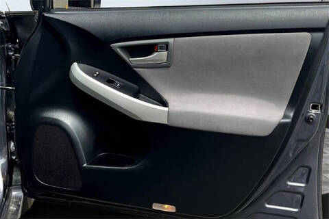 2012 Toyota Prius Plug-in Hybrid Advanced