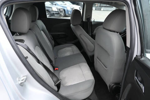 2013 Chevrolet Sonic LS Auto