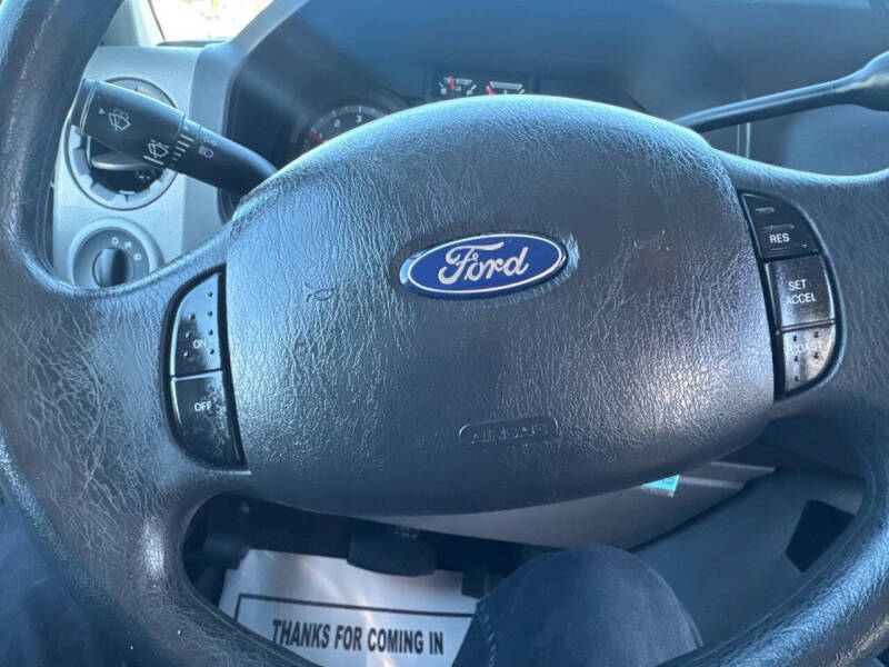 2012 Ford E-Series E-350 SD