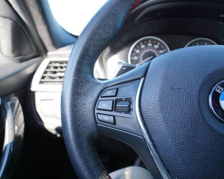 2018 BMW 3 Series 330i xDrive