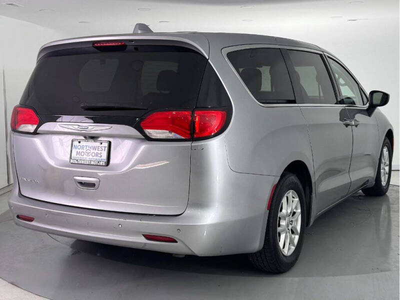 2019 Chrysler Pacifica LX