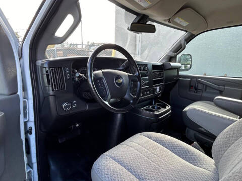 2020 Chevrolet Express 2500