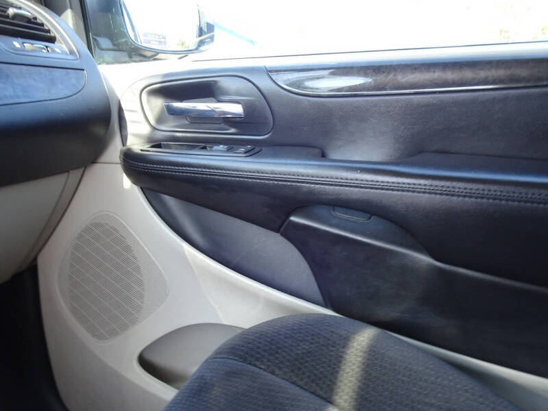 2013 Dodge Grand Caravan American Value Package