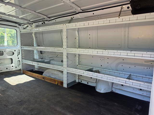 2011 Ford E-Series E-350 SD