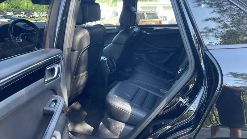2019 Porsche Macan S