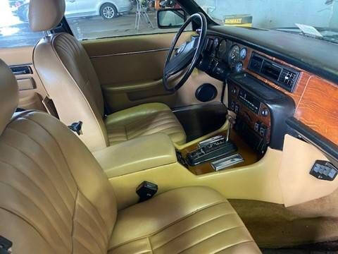 1983 Jaguar XJ6