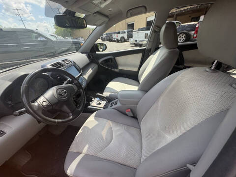 2013 Toyota RAV4 EV