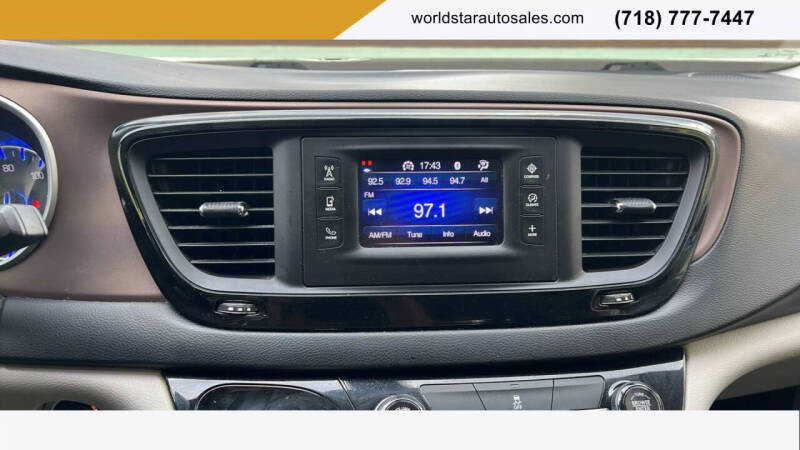 2017 Chrysler Pacifica LX