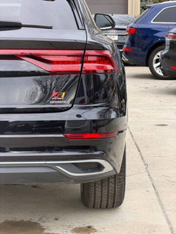 2019 Audi Q8 quattro Premium Plus 55 TFSI