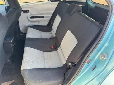 2013 Toyota Prius c Three