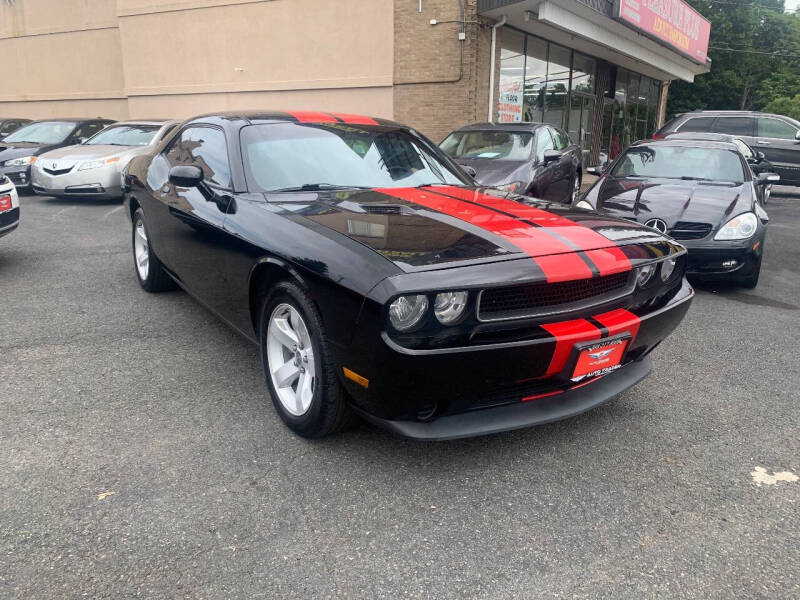 2013 Dodge Challenger SXT Plus