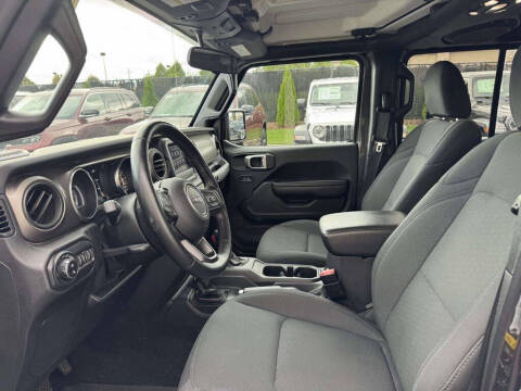 2021 Jeep Gladiator Sport S