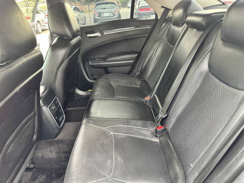 2018 Chrysler 300 Limited