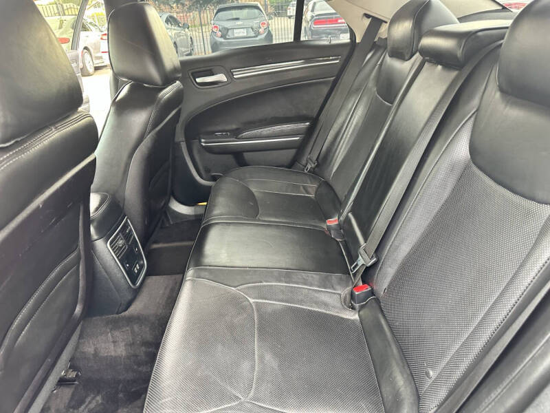 2018 Chrysler 300 Limited