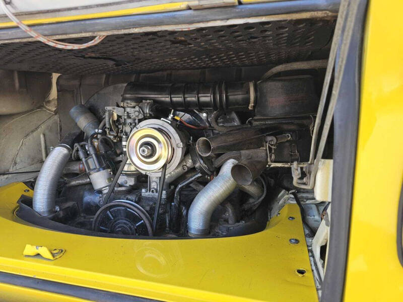 1971 Volkswagen Camper Bus