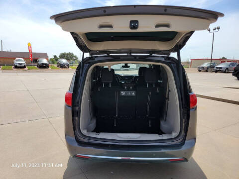 2020 Chrysler Pacifica Touring L