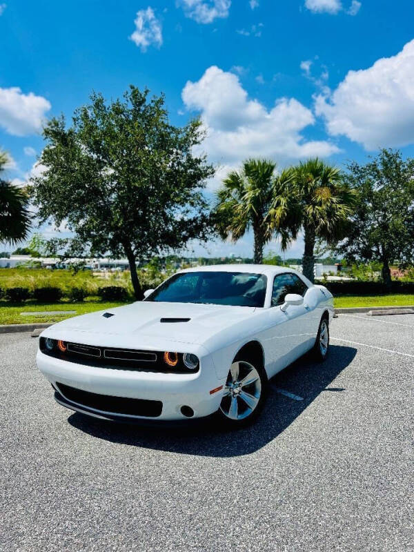 2022 Dodge Challenger SXT