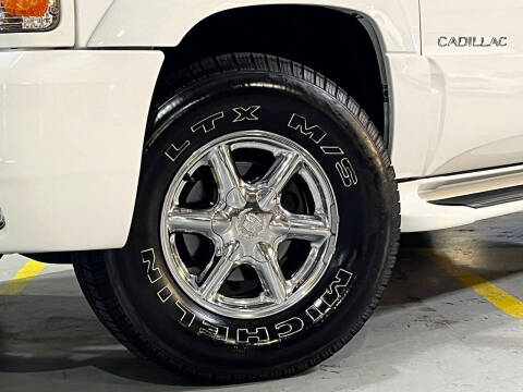 2000 Cadillac Escalade