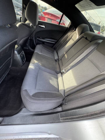 2016 Dodge Charger SXT