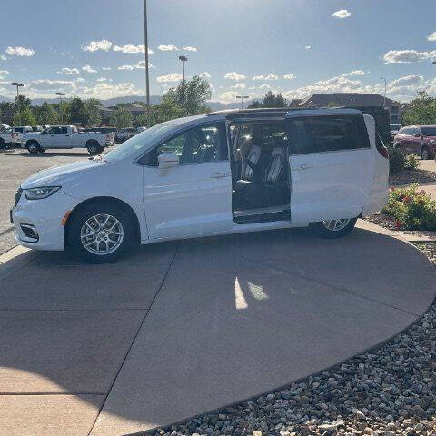 2022 Chrysler Pacifica Touring L