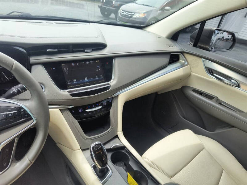 2018 Cadillac XT5 Luxury