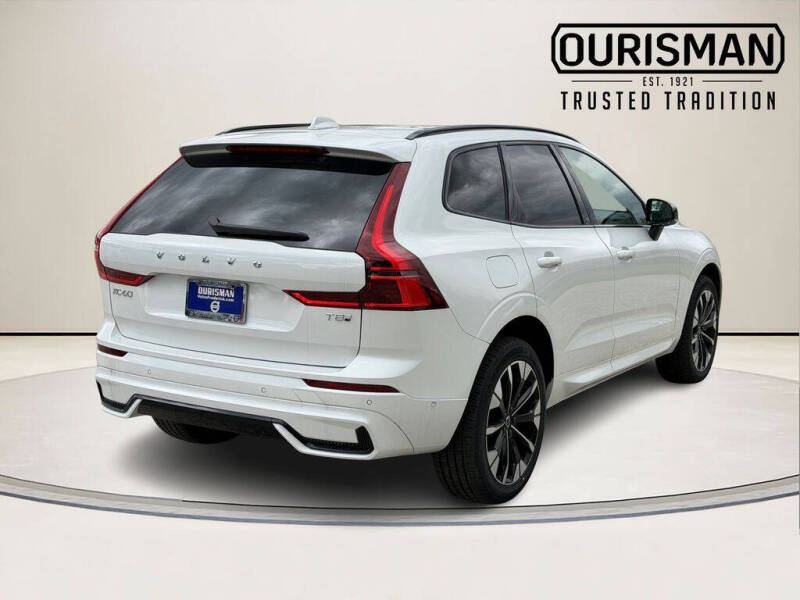 2026 Volvo XC60 T8 Plus