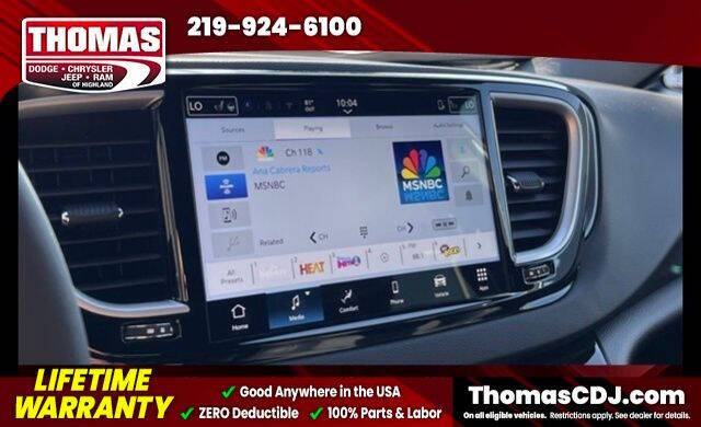 2026 Chrysler Pacifica Select