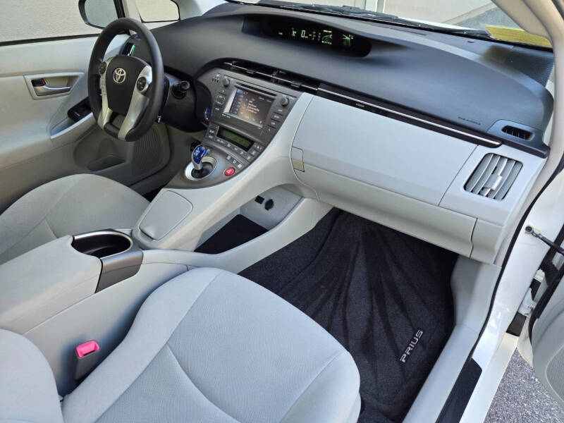 2012 Toyota Prius Three