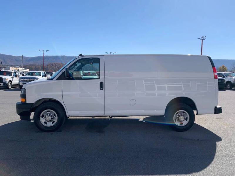 2021 Chevrolet Express 2500