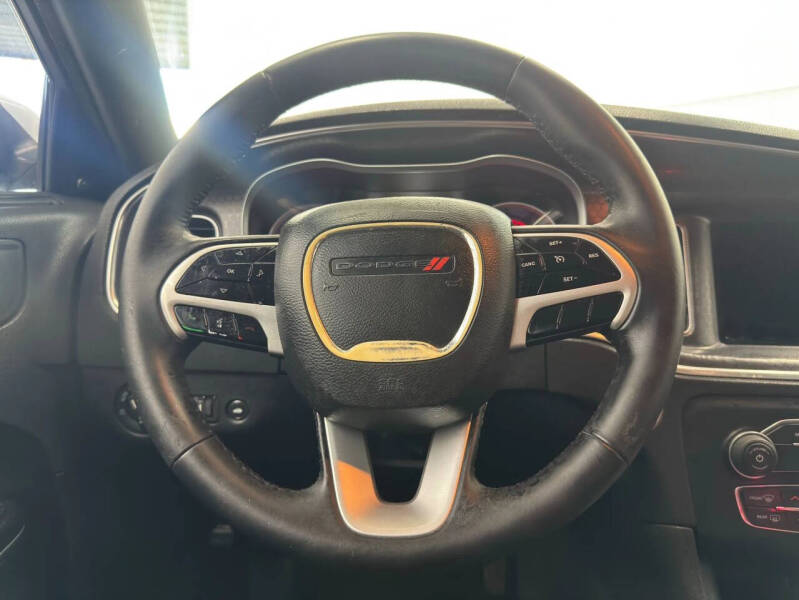 2017 Dodge Charger SXT