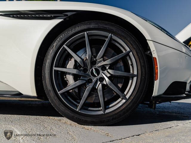 2019 Aston Martin DB11 Volante