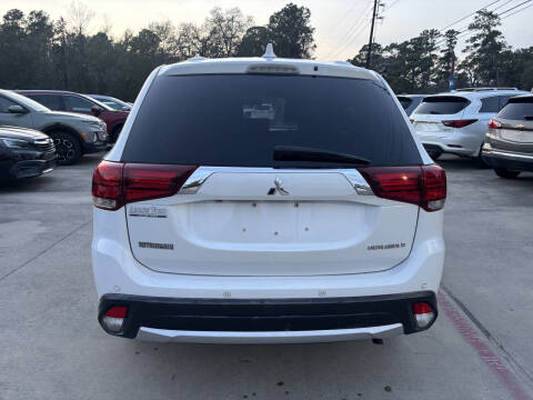 2017 Mitsubishi Outlander ES