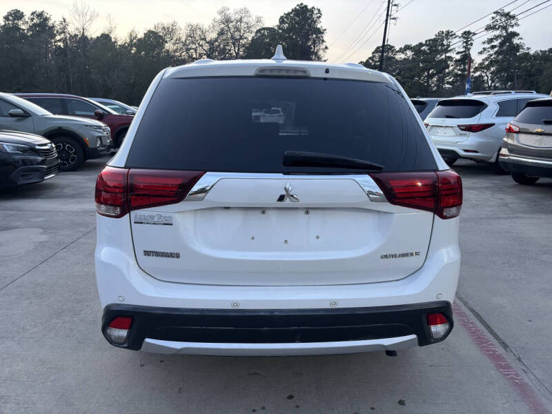 2017 Mitsubishi Outlander ES