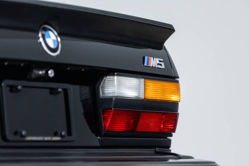 1988 BMW M5
