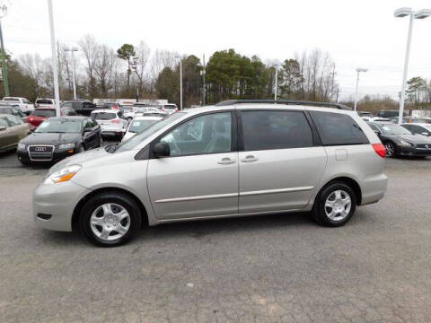 2007 Toyota Sienna CE 7-Passenger