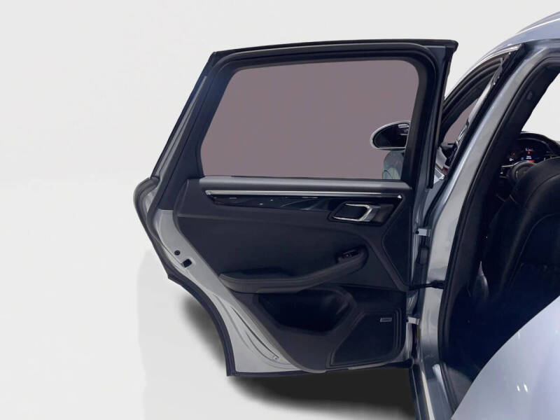 2016 Porsche Macan S