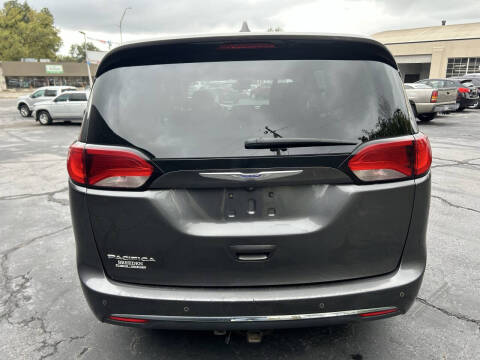 2019 Chrysler Pacifica Touring Plus