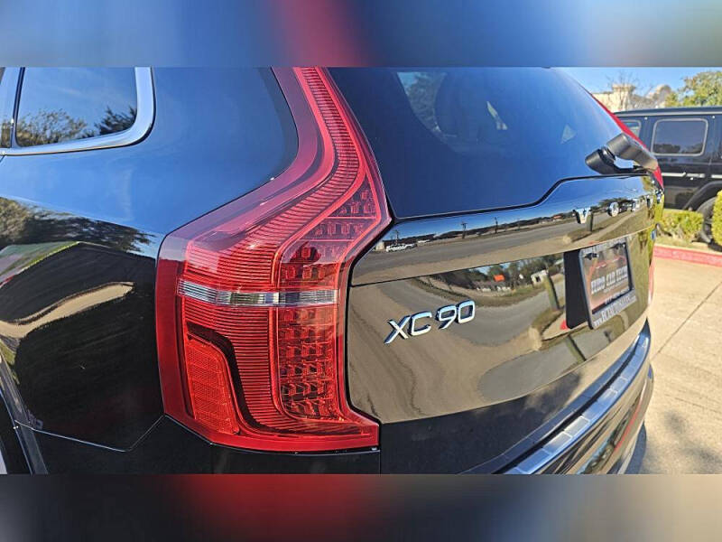 2017 Volvo XC90 T6 Momentum