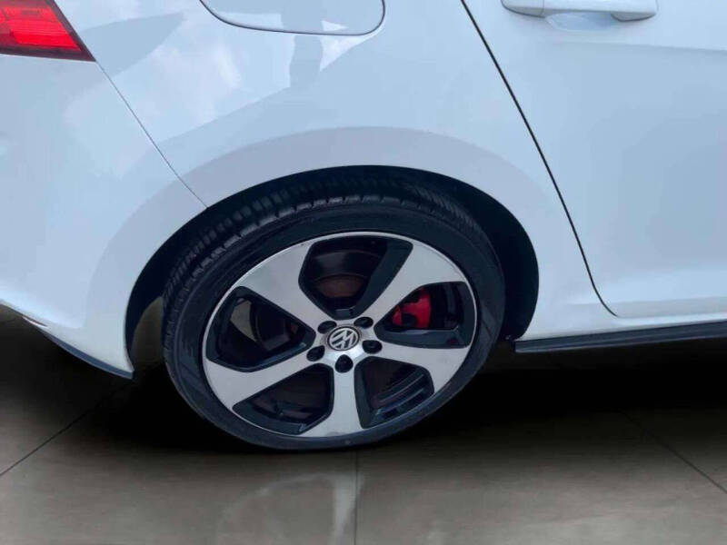 2017 Volkswagen Golf GTI SE