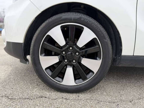 2017 Kia Soul +