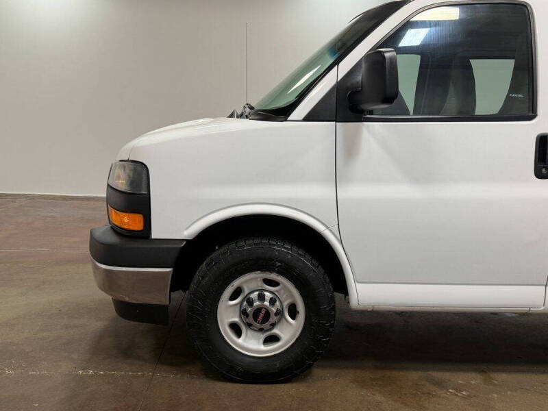 2017 GMC Savana 2500