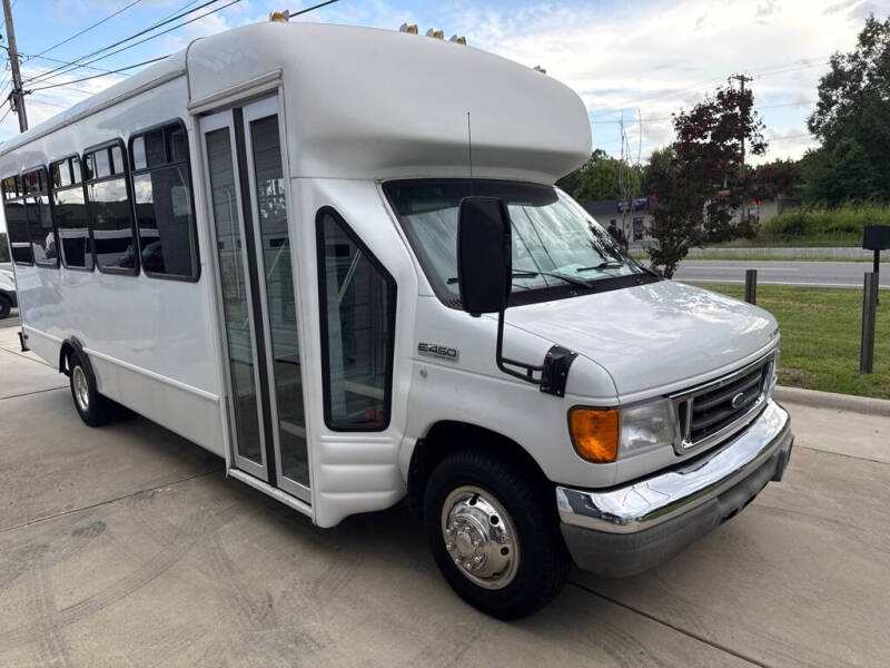 2007 Ford E-Series E-450 SD