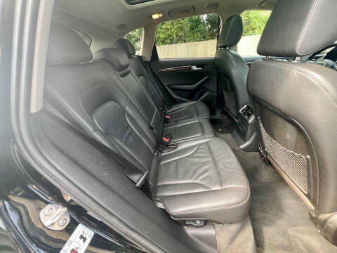 2012 Audi Q5 3.2 quattro Premium Plus