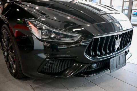 2022 Maserati Ghibli Modena Q4
