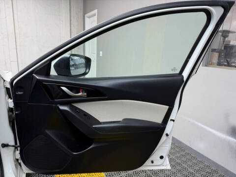 2014 Mazda MAZDA3 i Sport