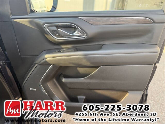 2023 Chevrolet Suburban LT