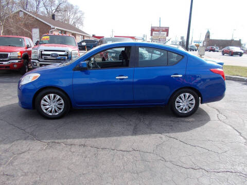 2014 Nissan Versa for sale at Triple M Motors in Saint John IN