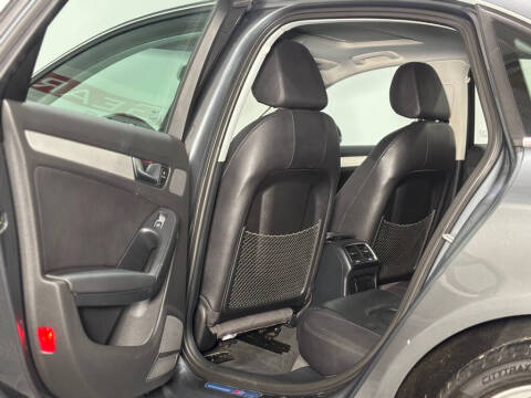 2016 Audi A4 2.0T quattro Premium